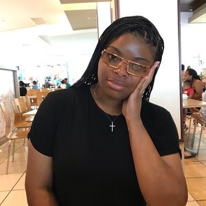 Meet your Posher, Talaya